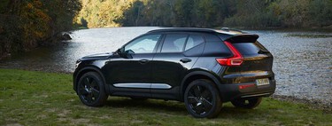 Probamos el Volvo XC40 Black Edition: más apetecible por fuera para el mismo SUV de gasolina con etiqueta ECO