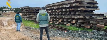 Se supone que trabajaban para mejorar este tramo tren de Castellón, pero se llevaron una estupenda 